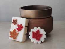 Load image into Gallery viewer, Apples and Maple Bourbon • Wax Melts