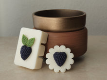 Load image into Gallery viewer, Blackberry Sage • Wax Melts