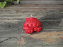 Load image into Gallery viewer, Anatomical Heart Candle - Unscented Red Soy Candle - Custom Decorative Candle - Loverin Crafts